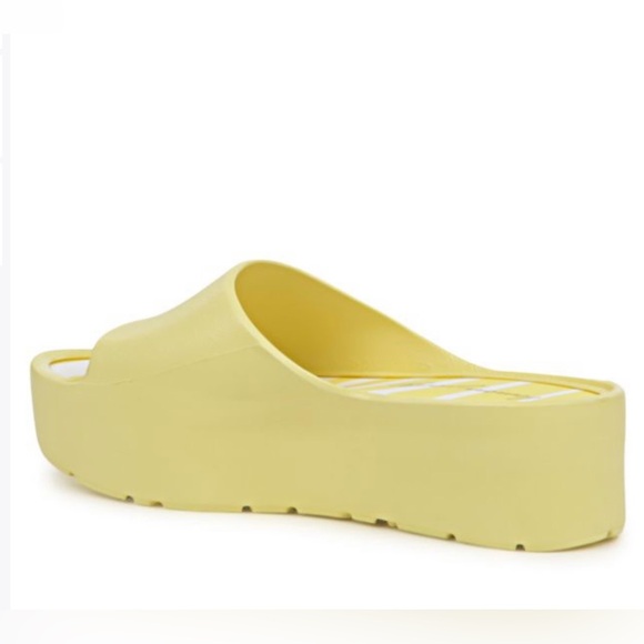 LEMON 🍋 JELLY SANDALS - Picture 8 of 9